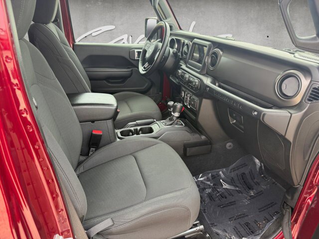 Used 2021 Jeep Wrangler Unlimited Sport AWD/4WD image 24