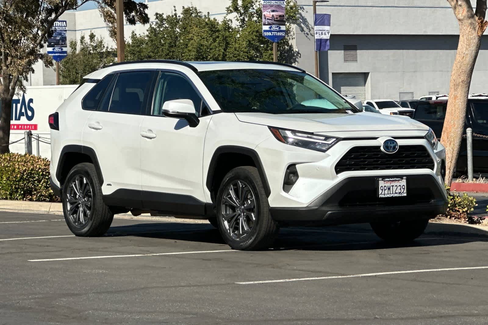Used 2024 Toyota RAV4 XLE Premium w/ Weather Package AWD/4WD image 10