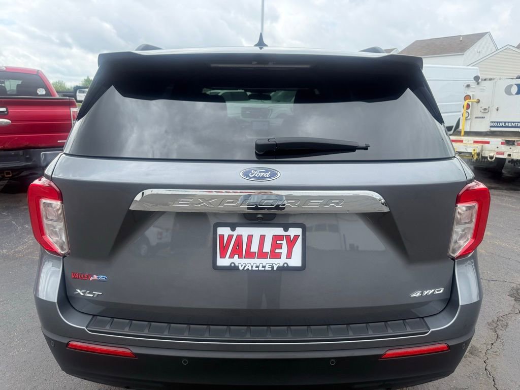 Certified 2024 Ford Explorer XLT AWD/4WD image 4