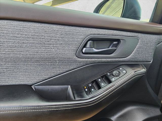 Used 2021 Nissan Rogue S FWD image 26