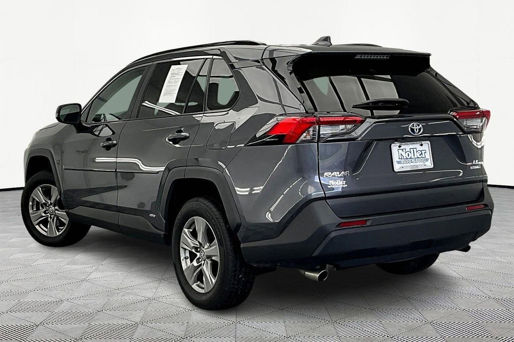 Used 2024 Toyota RAV4 LE image 2