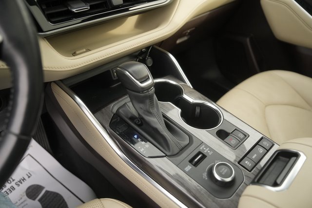 Used 2022 Toyota Highlander Platinum image 28