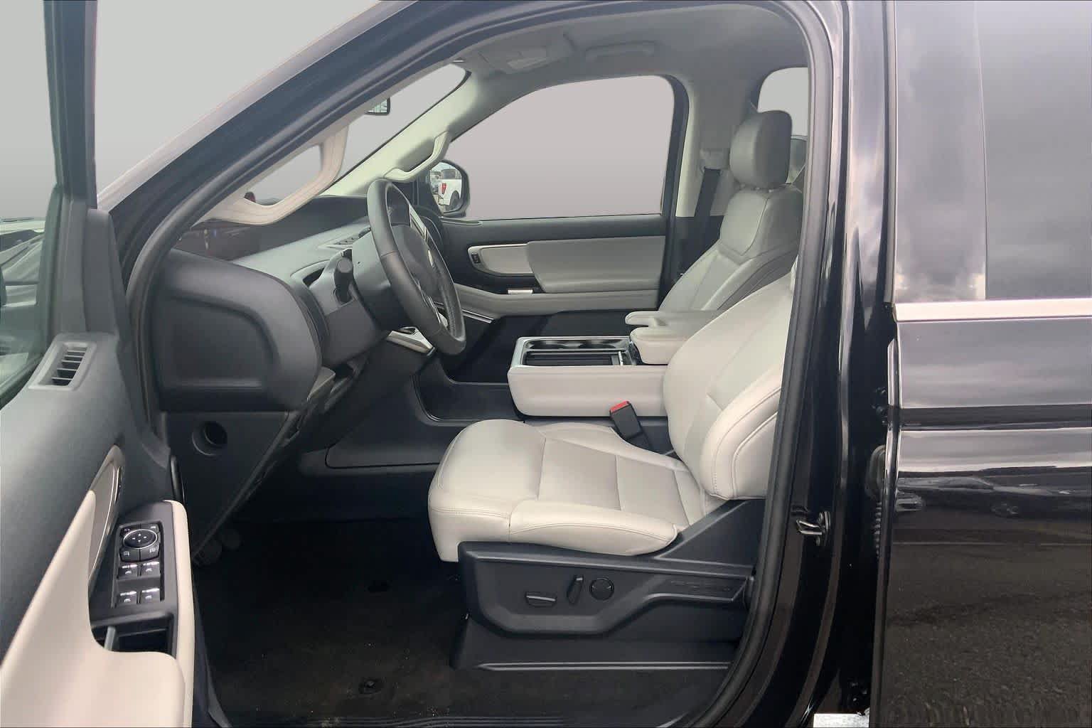 Certified 2026 Ford Expedition Active RWD image 8