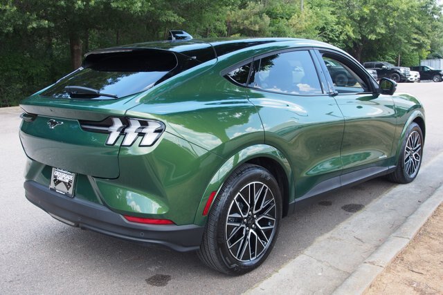 Certified 2025 Ford Mustang Mach-E Premium AWD/4WD image 7