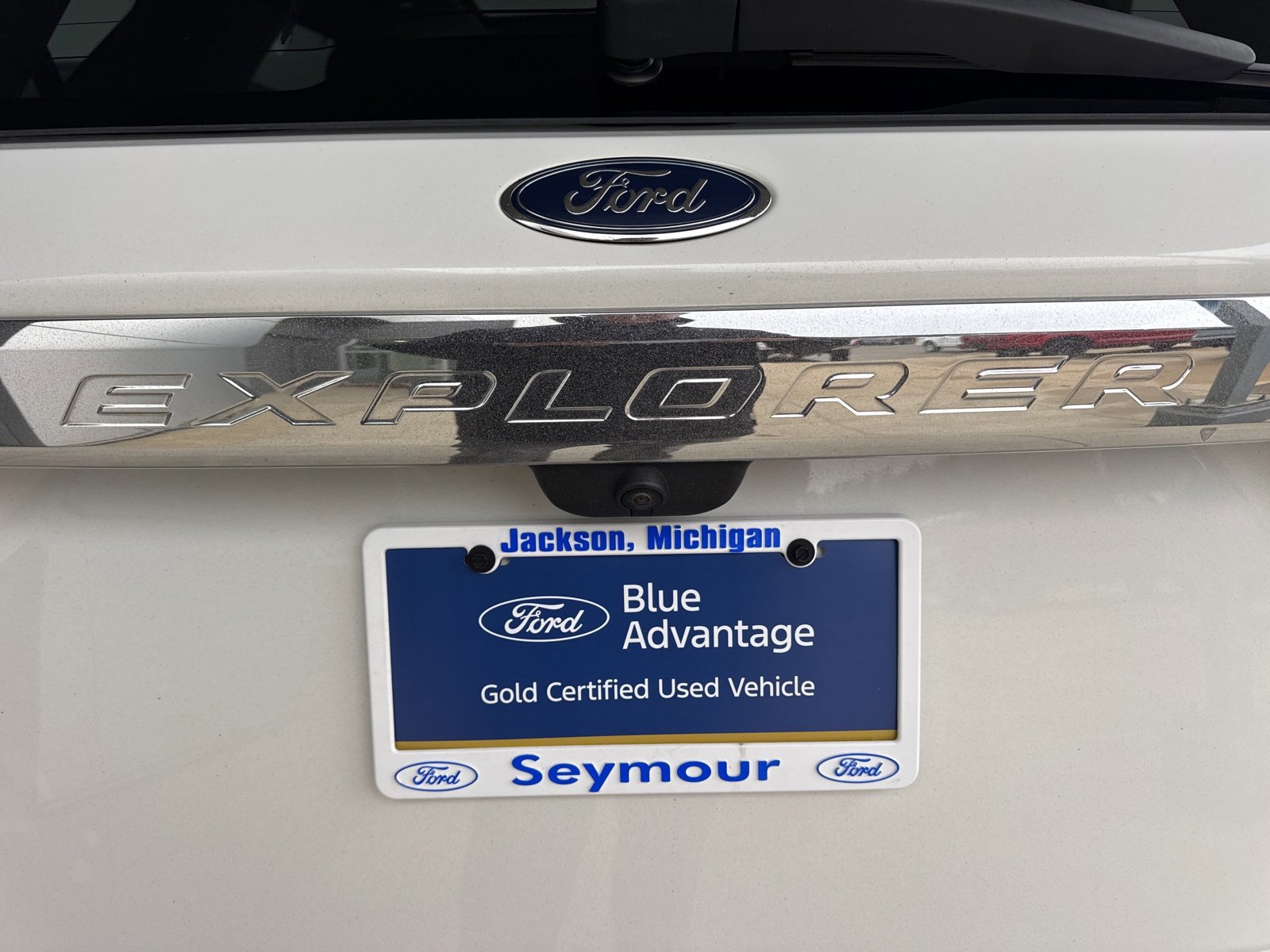 Certified 2023 Ford Explorer Limited w/ Limited Technology Package image 15