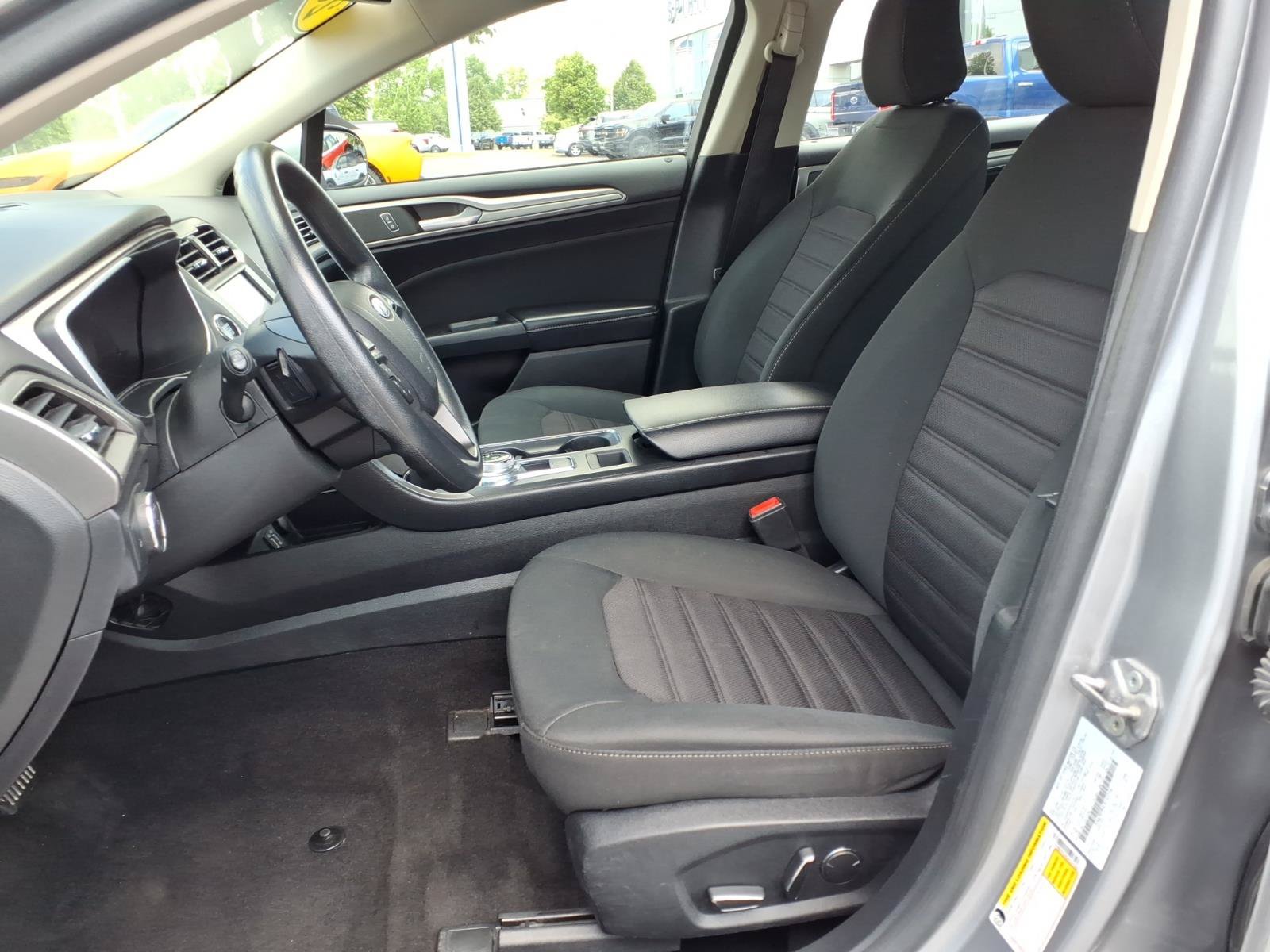 Certified 2020 Ford Fusion SE AWD/4WD image 14