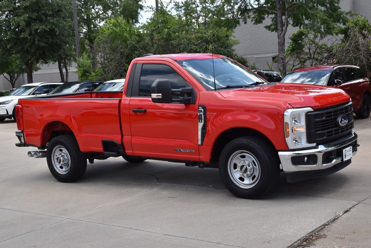 Certified 2025 Ford F350 XL w/ XL Chrome Package RWD image 5