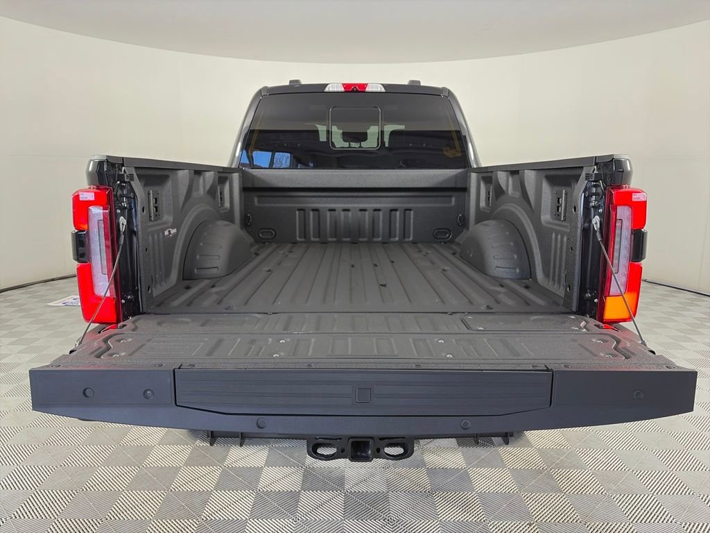 Certified 2024 Ford F350 Platinum w/ FX4 Off-Road Package image 28