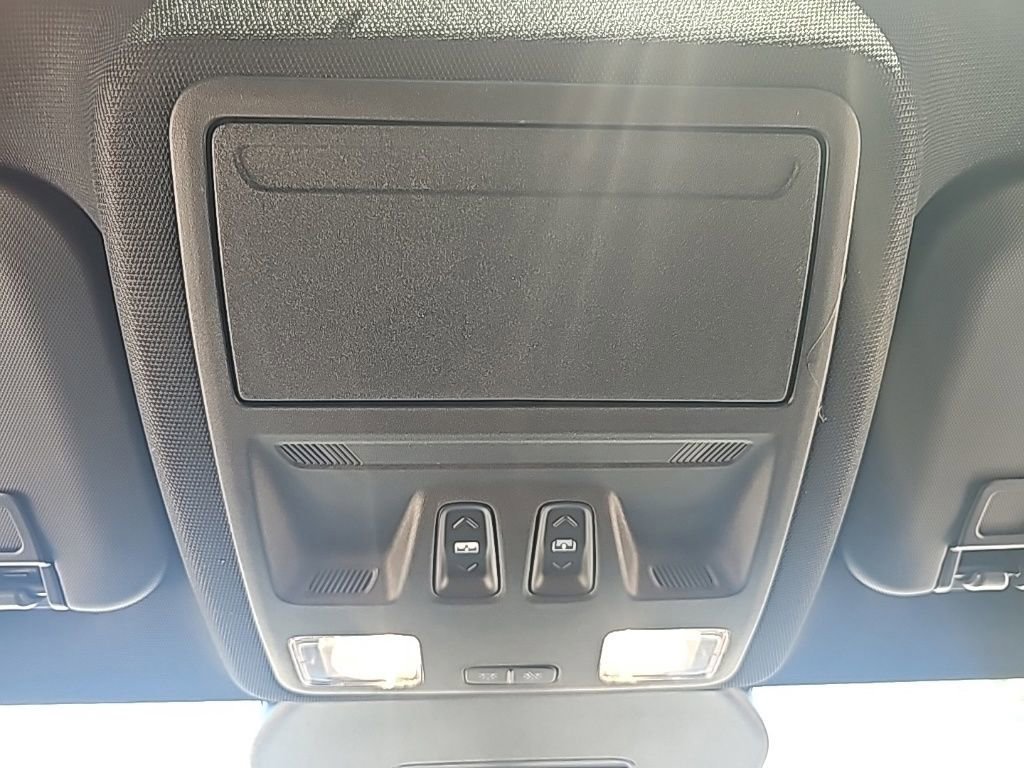 Certified 2025 Ford Escape ST-Line Select w/ Tech Pack #2 image 38