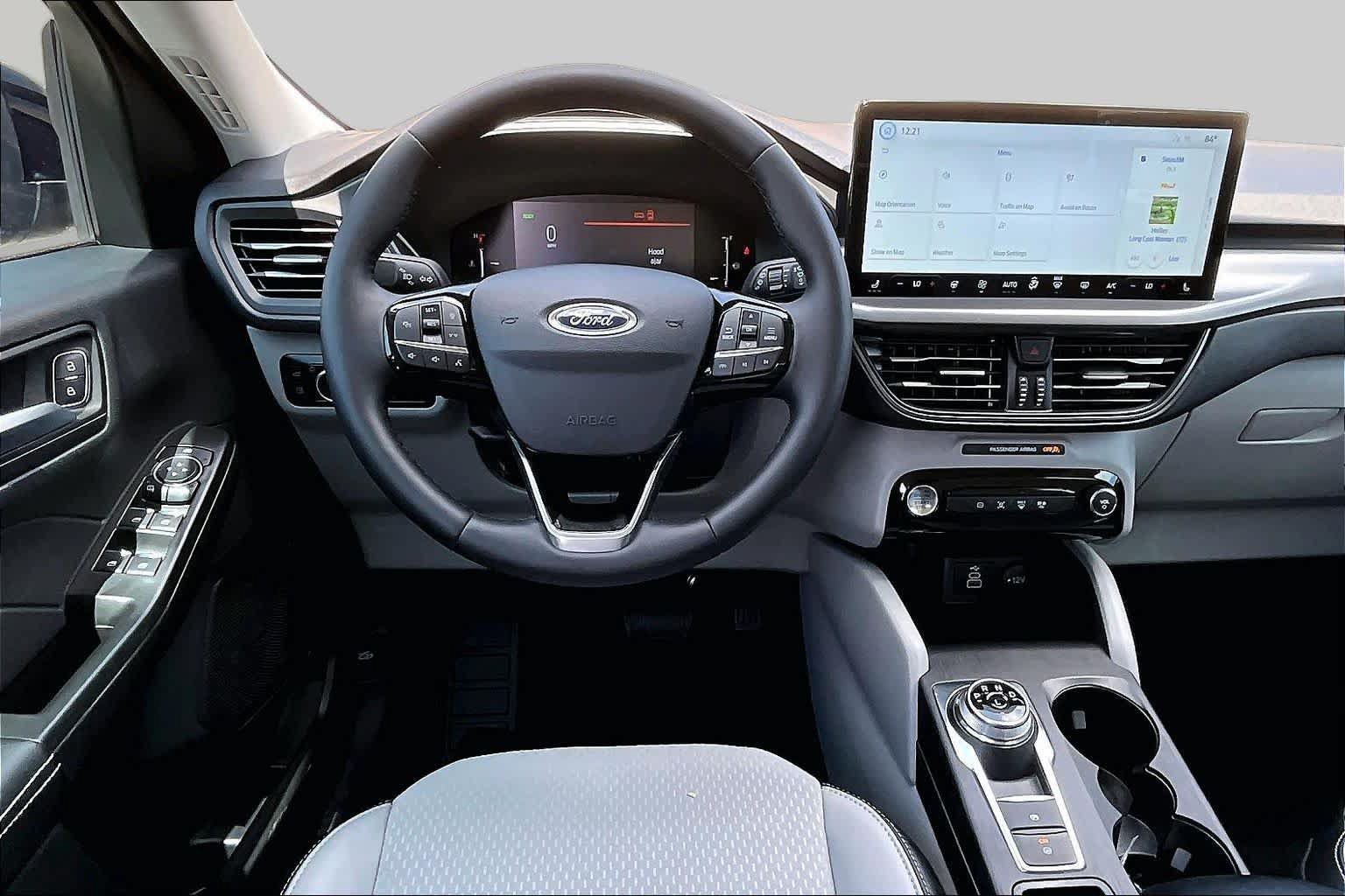 Certified 2025 Ford Escape SE FWD image 11