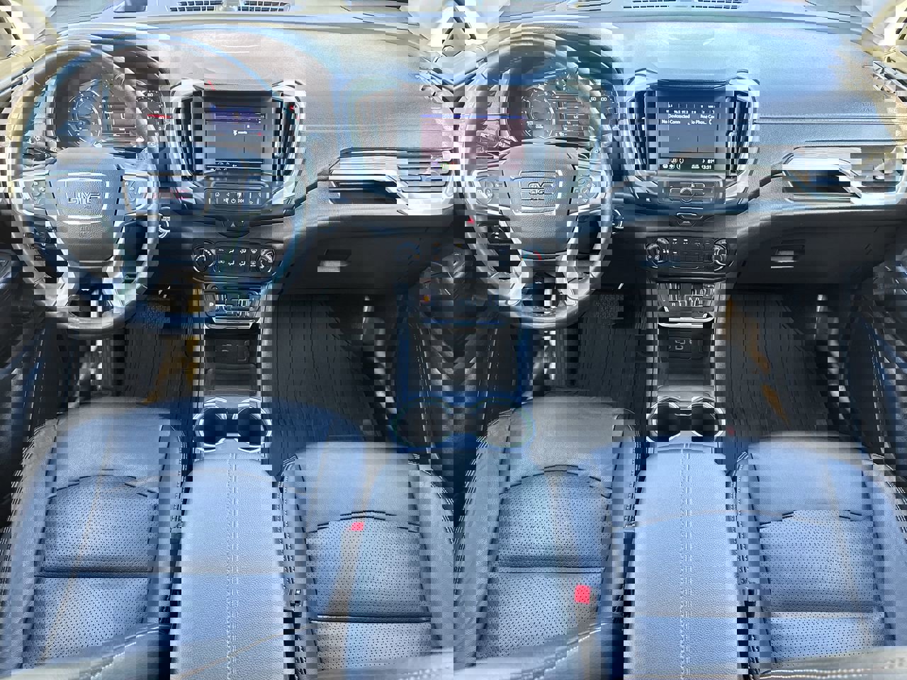 Used 2021 GMC Terrain SLE image 18