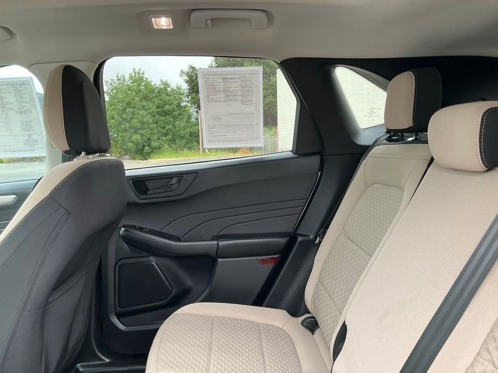 Certified 2022 Ford Escape SE image 56