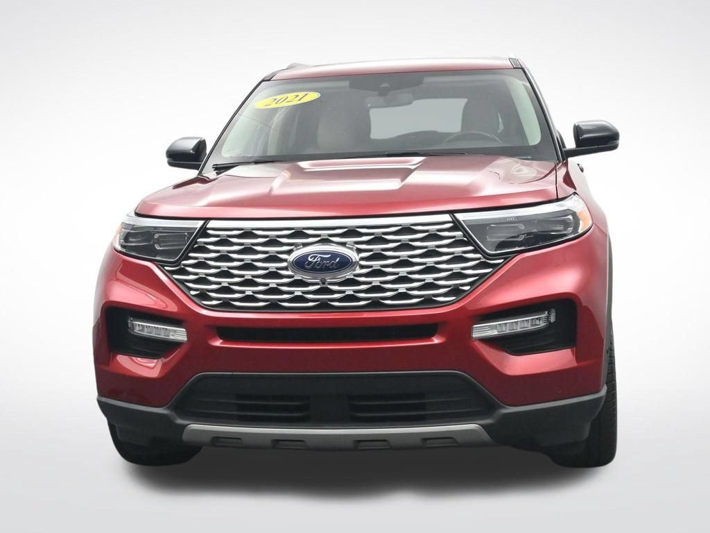 Certified 2021 Ford Explorer Platinum w/ Equipment Group 601A AWD/4WD image 2