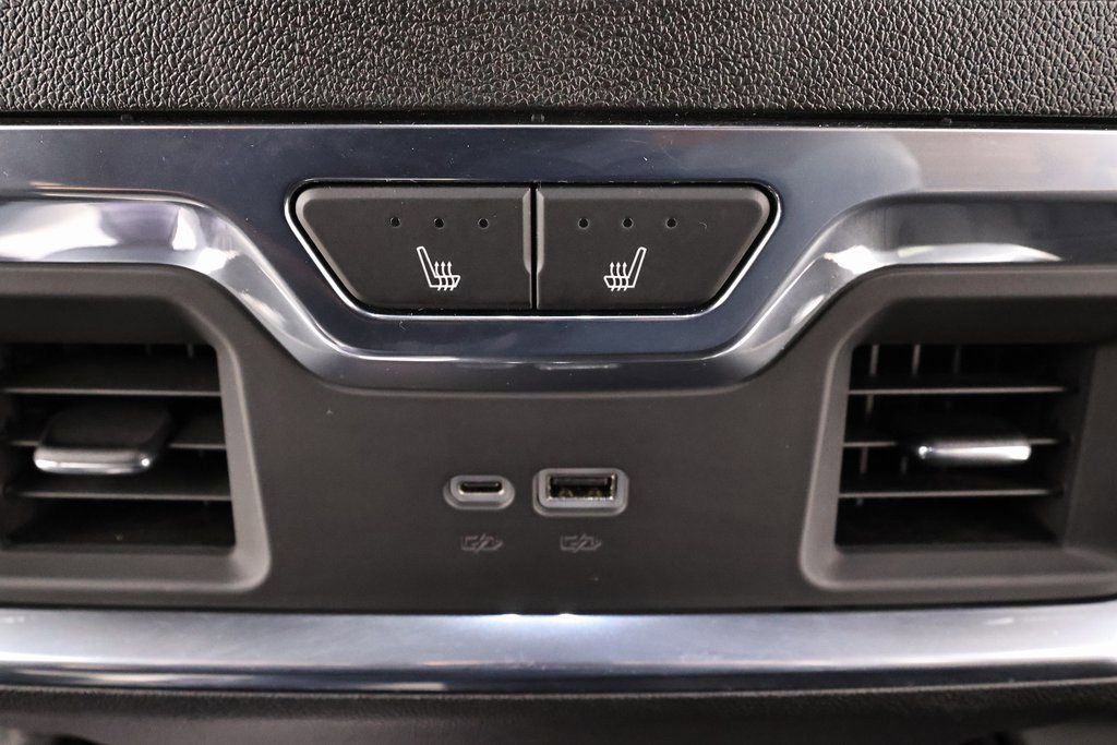 Used 2026 GMC Sierra 3500 Denali Ultimate image 20