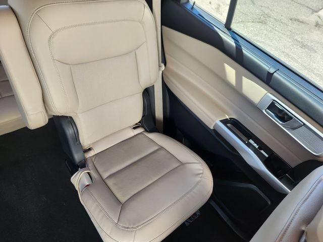 Certified 2022 Ford Explorer Limited w/ Hybrid Equipment Group 310A AWD/4WD image 18