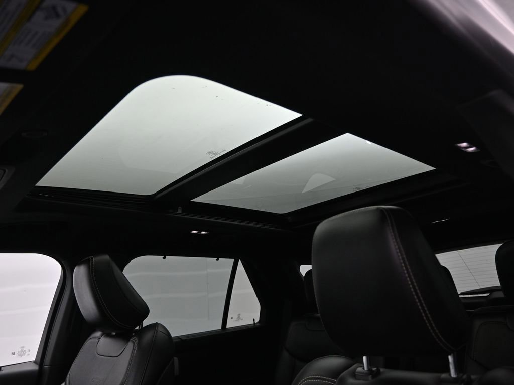 Certified 2020 Ford Explorer ST w/ Premium Technology Package image 37