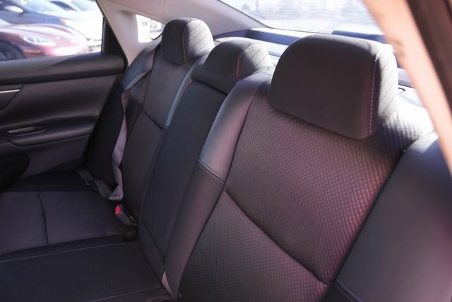 Used 2018 Nissan Altima 2.5 SR w/ Interior Lighting Package image 13