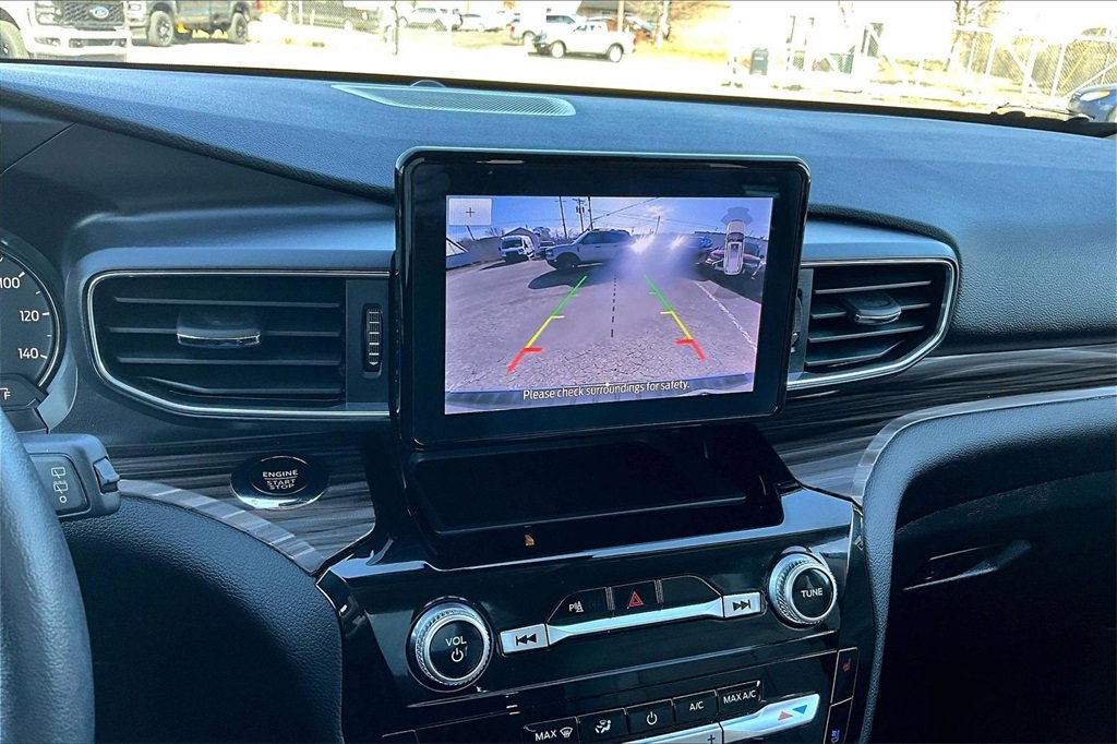 Certified 2023 Ford Explorer Limited w/ Equipment Group 301A image 21