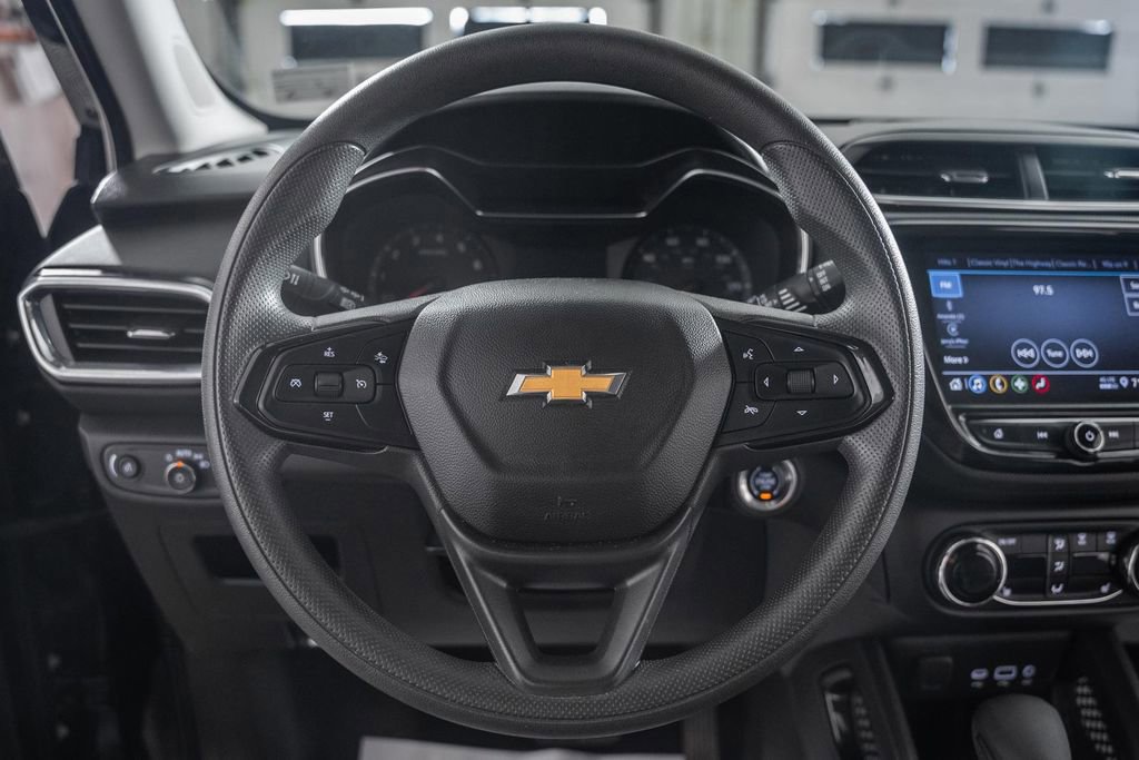 Used 2023 Chevrolet TrailBlazer LT w/ Convenience Package image 28