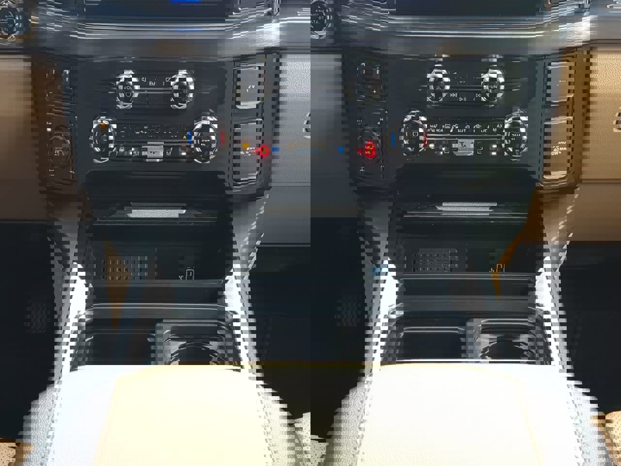 Certified 2024 Ford F250 Lariat w/ Chrome Package image 17