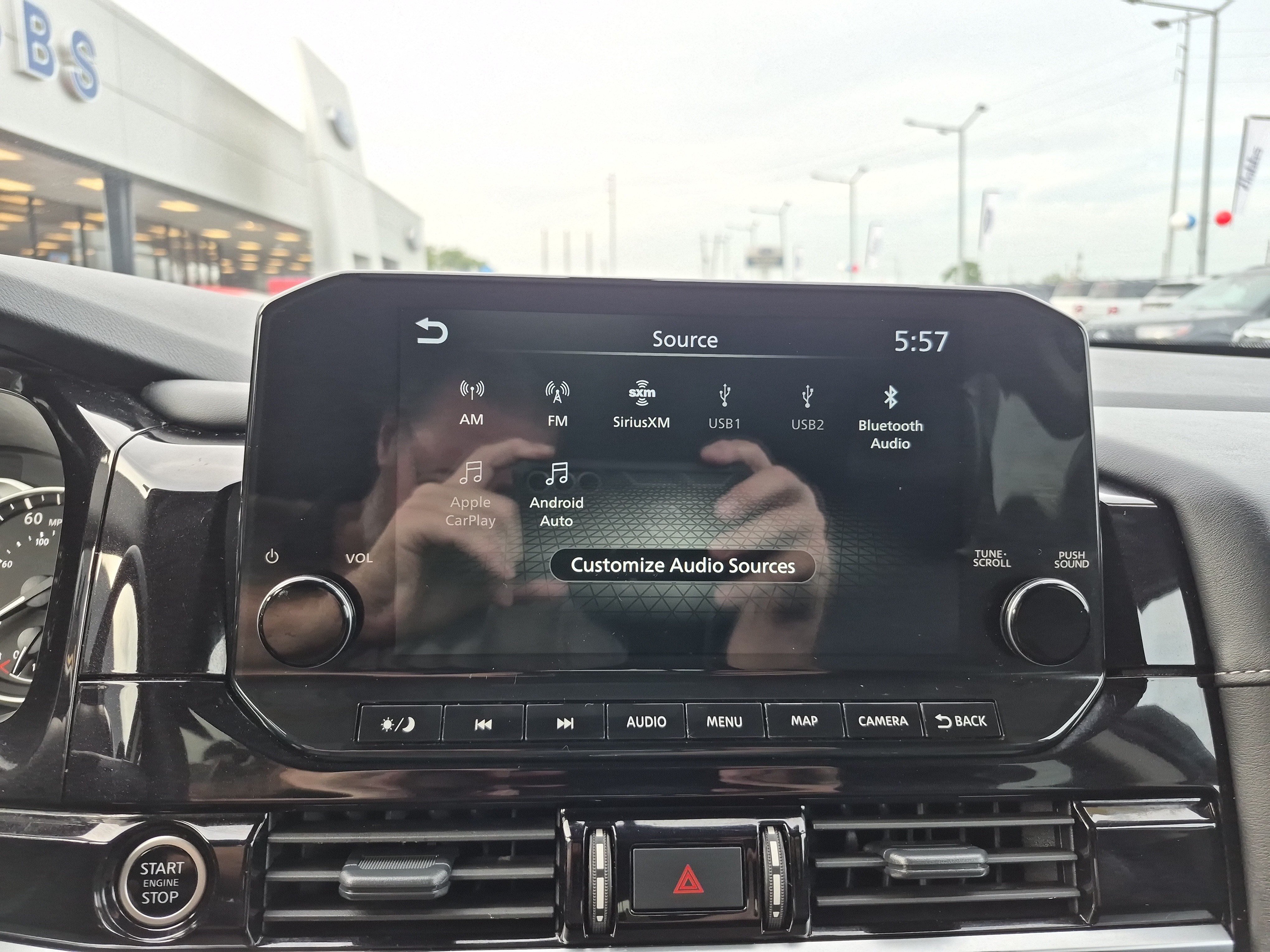 Used 2024 Nissan Pathfinder SL AWD/4WD image 41
