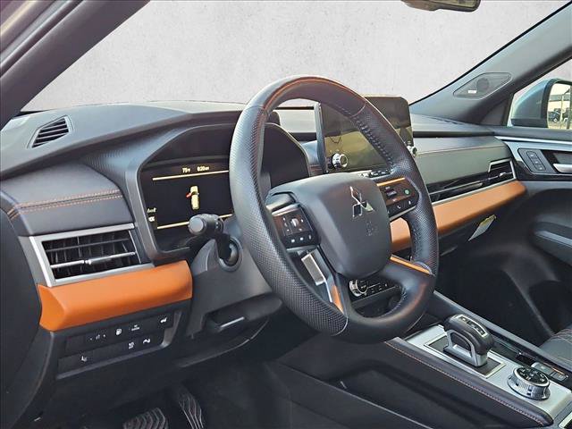Used 2023 Mitsubishi Outlander SEL 40th Anniversary AWD/4WD image 9