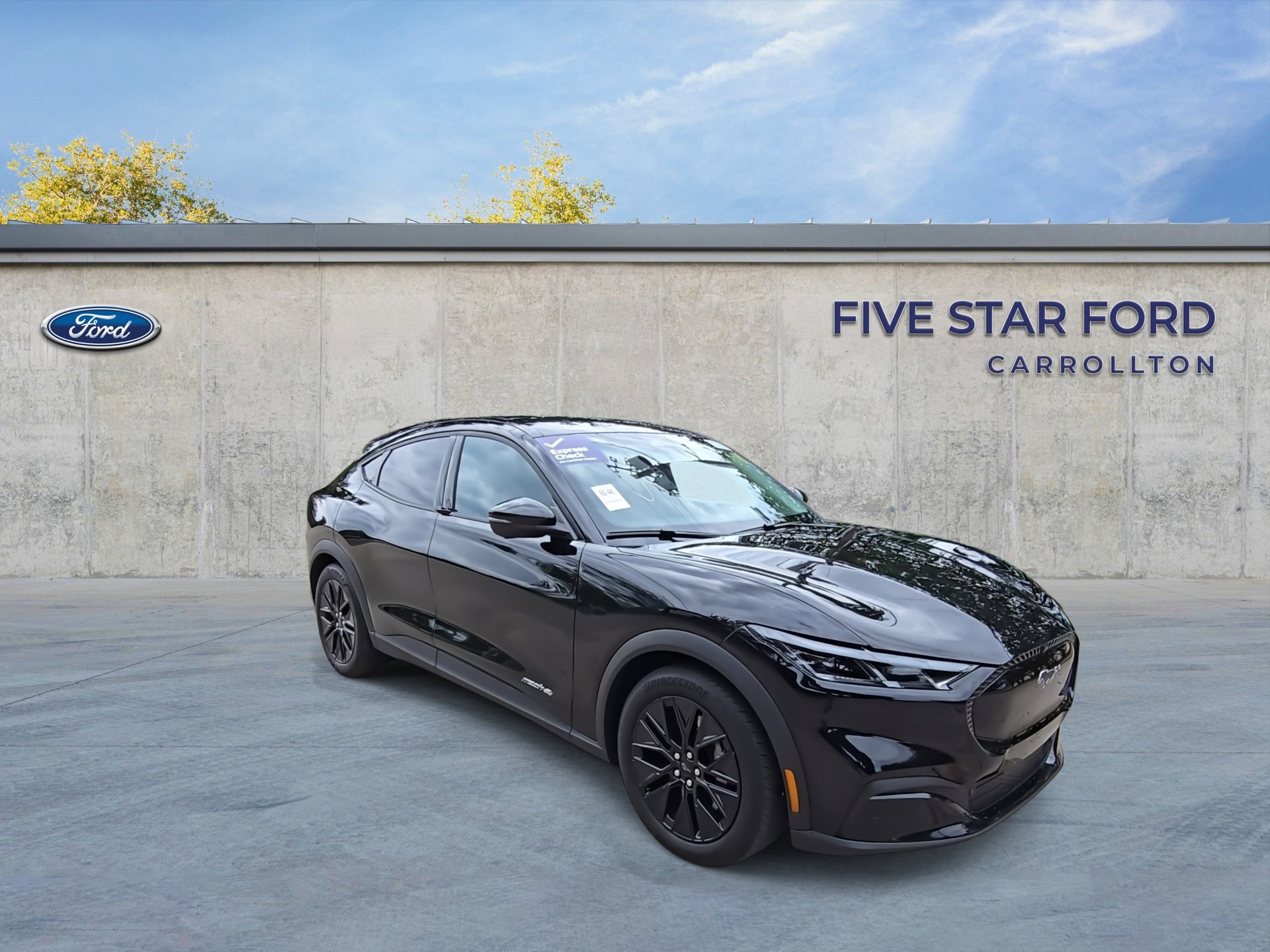 Certified 2025 Ford Mustang Mach-E Select AWD/4WD image 2