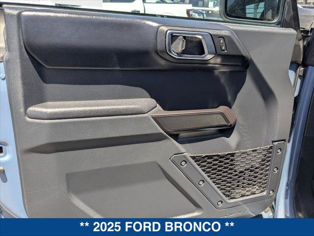 Certified 2025 Ford Bronco Outer Banks AWD/4WD image 10