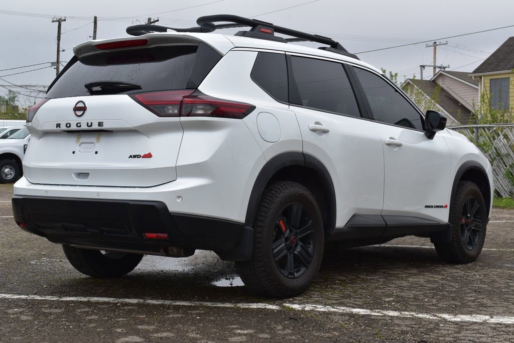 Used 2025 Nissan Rogue SV w/ Rock Creek Premium Package image 5