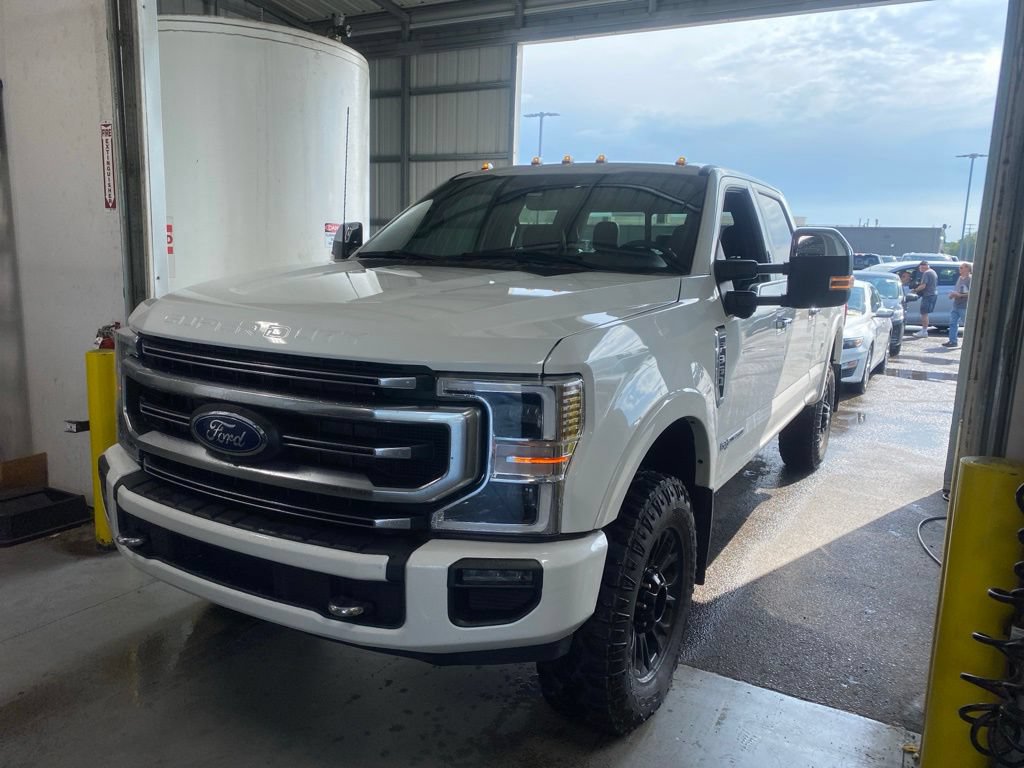 Certified 2022 Ford F350 Platinum w/ Tremor Off-Road Package AWD/4WD image 2