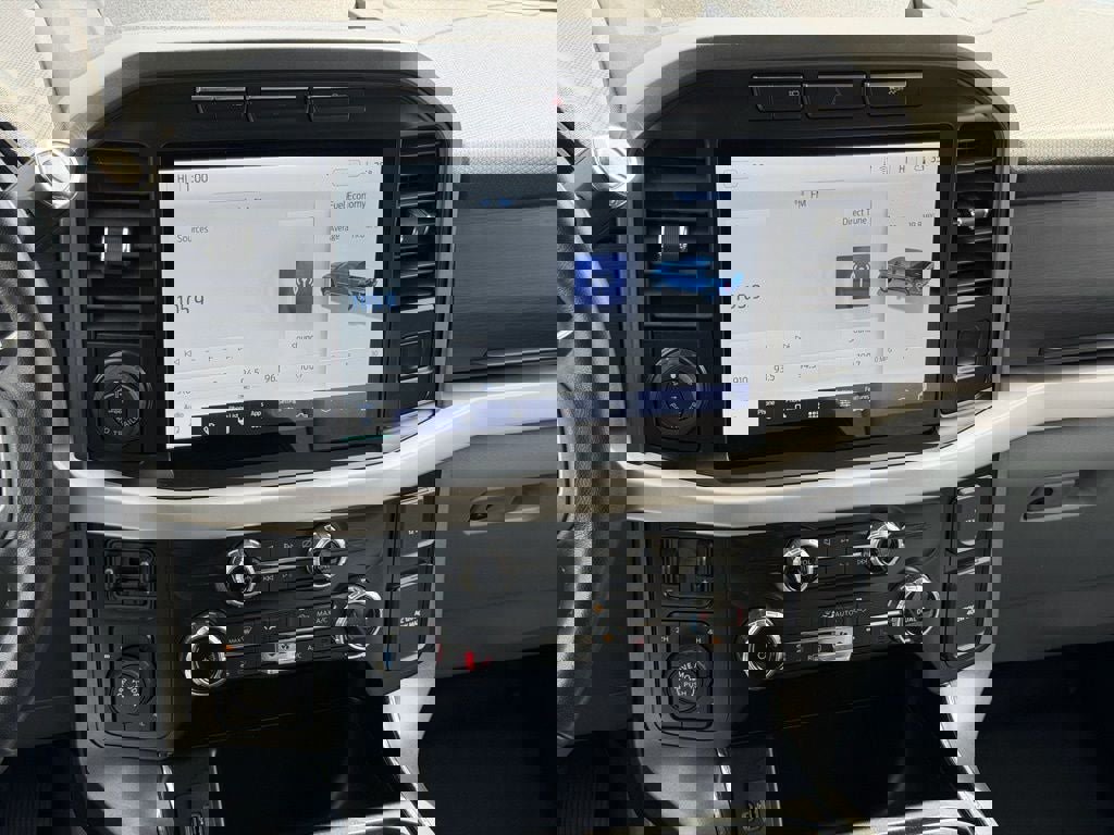 Certified 2022 Ford F150 XLT w/ Equipment Group 302A High image 31