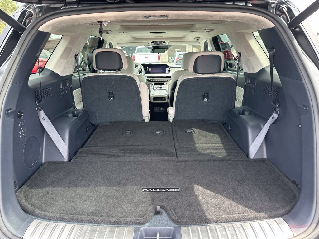 Used 2025 Hyundai Palisade Calligraphy AWD/4WD image 9