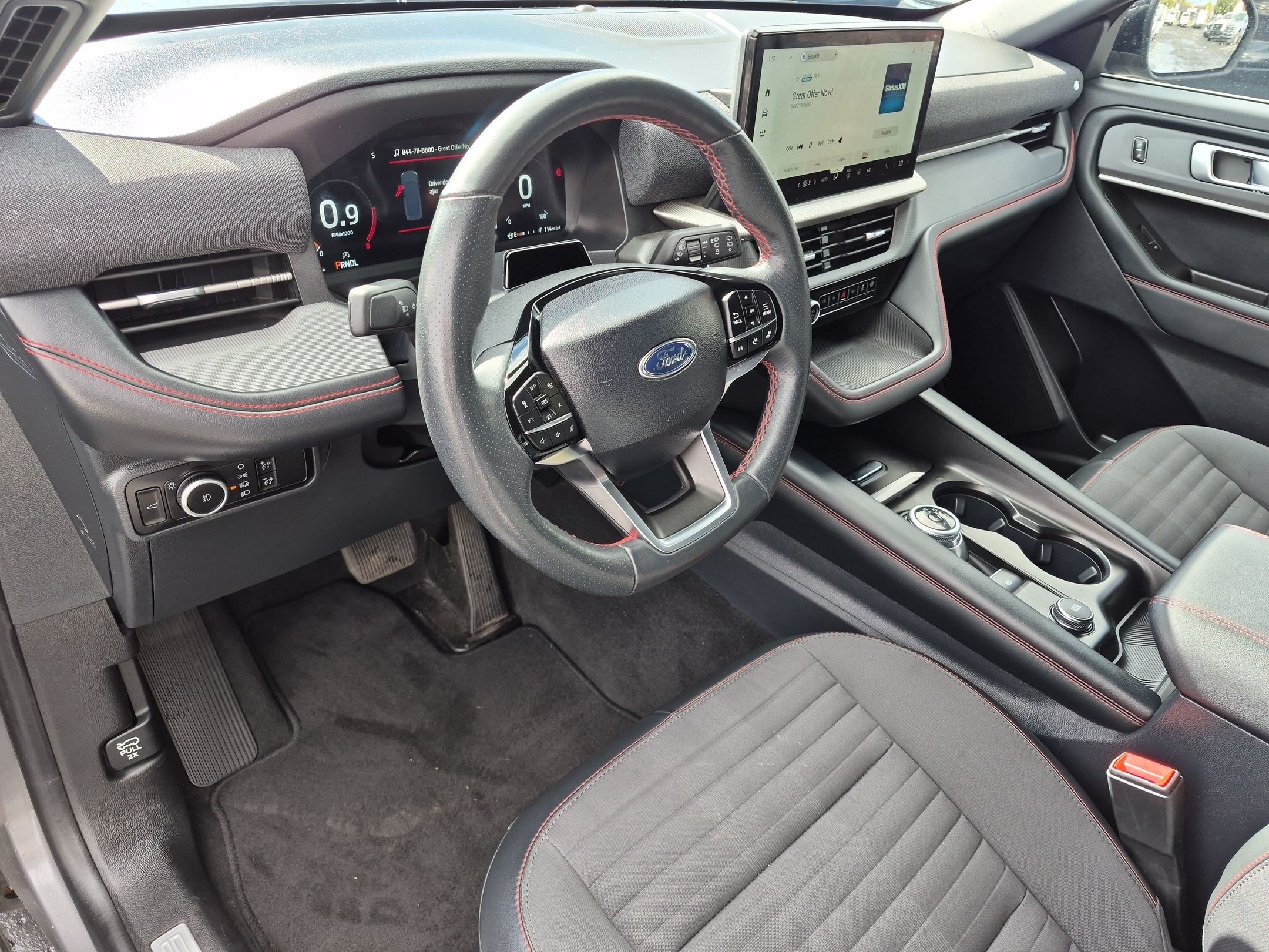 Certified 2025 Ford Explorer ST-Line w/ ST-Line Street Pack AWD/4WD image 17