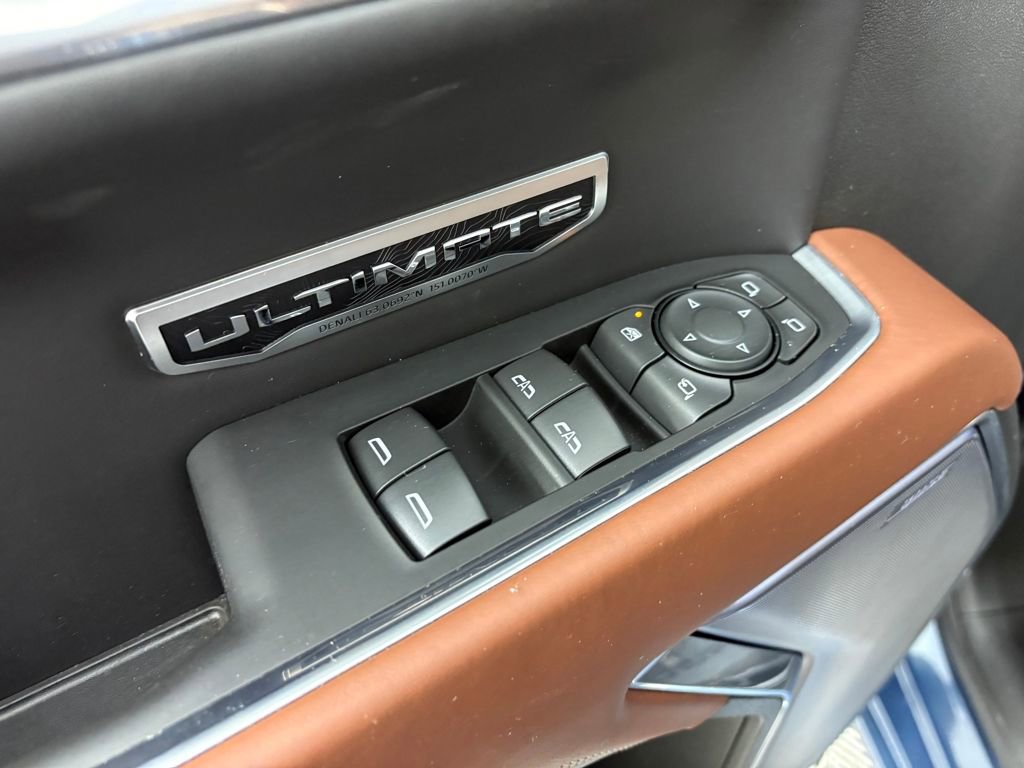 Used 2025 GMC Sierra 1500 Denali Ultimate image 14