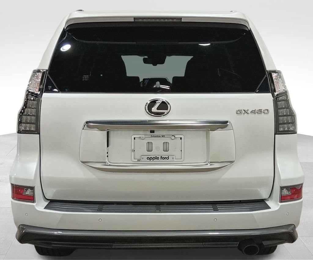Used 2023 Lexus GX 460 Premium w/ Accessory Package AWD/4WD image 5