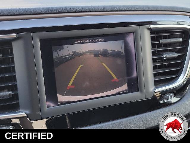 Used 2019 Chrysler Pacifica Touring-L image 25