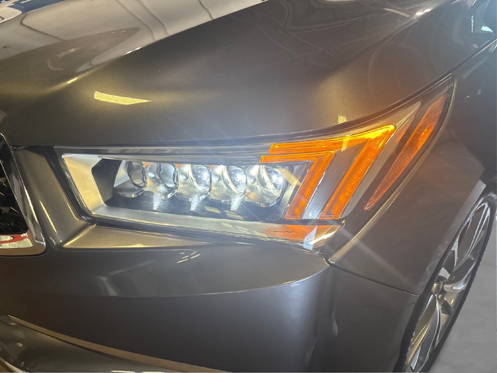 Used 2018 Acura MDX w/ Technology Package AWD/4WD image 21