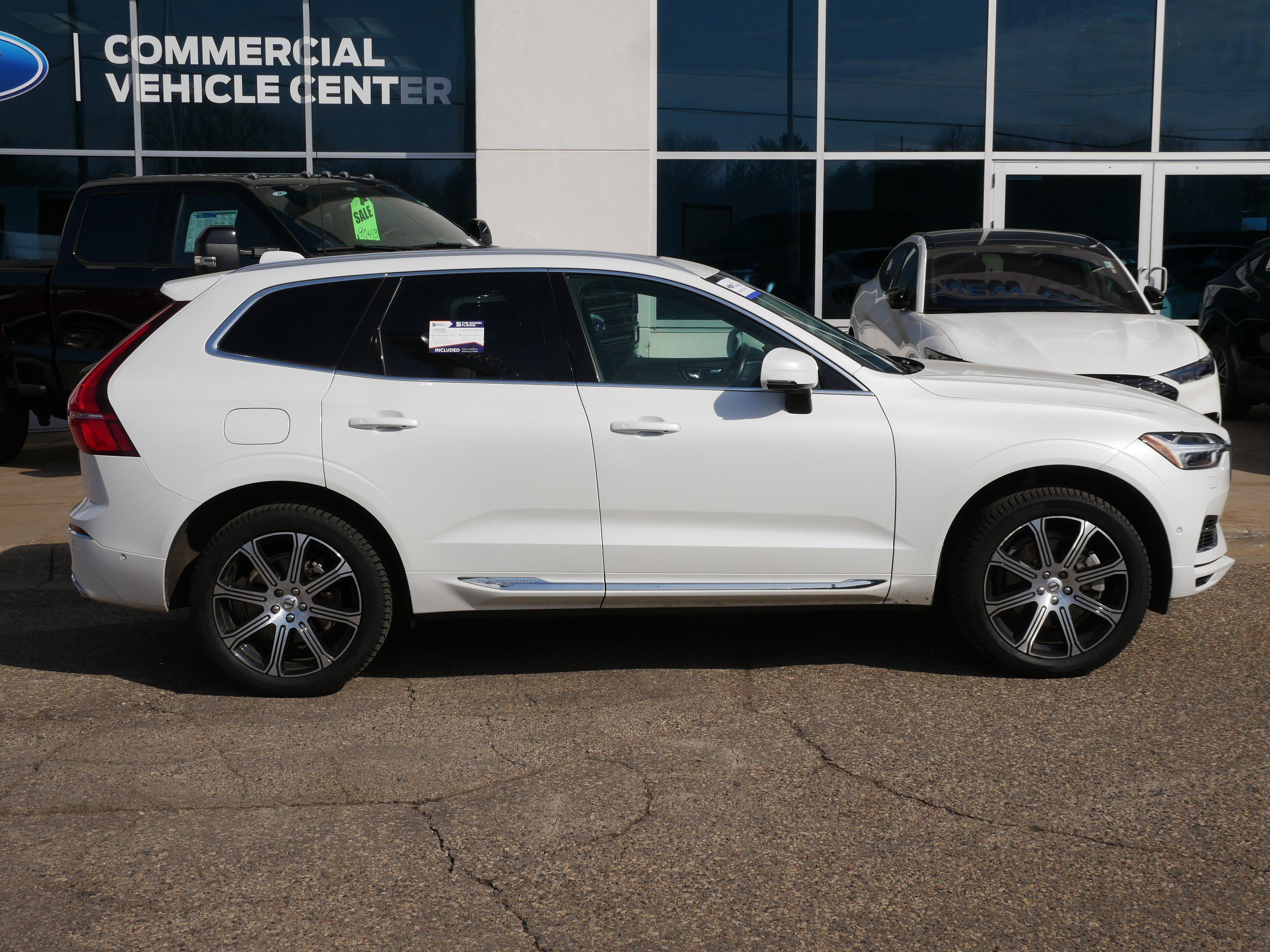 Used 2019 Volvo XC60 T8 Inscription w/ Advanced Package image 5