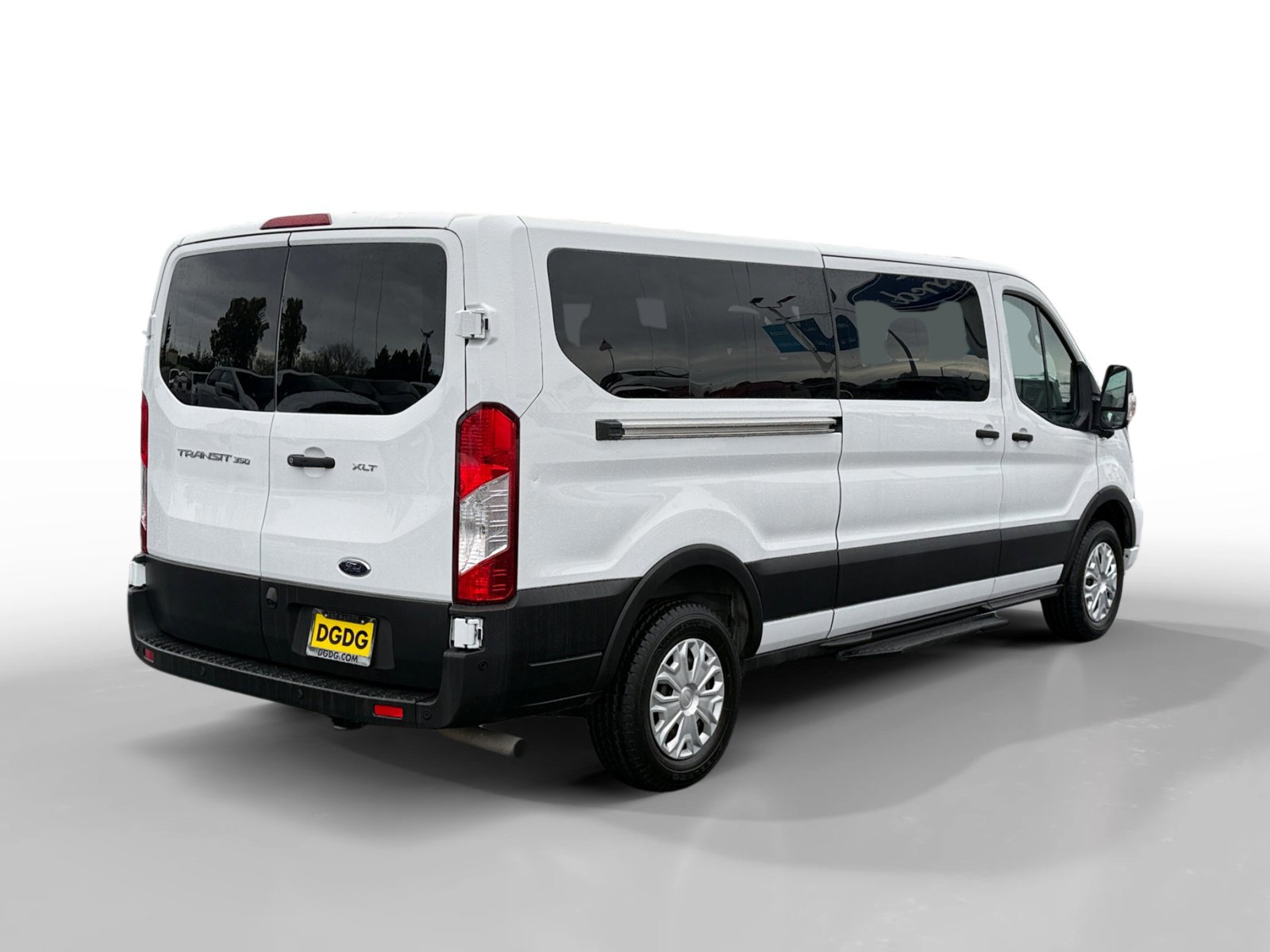 Certified 2023 Ford Transit 350 XLT image 4