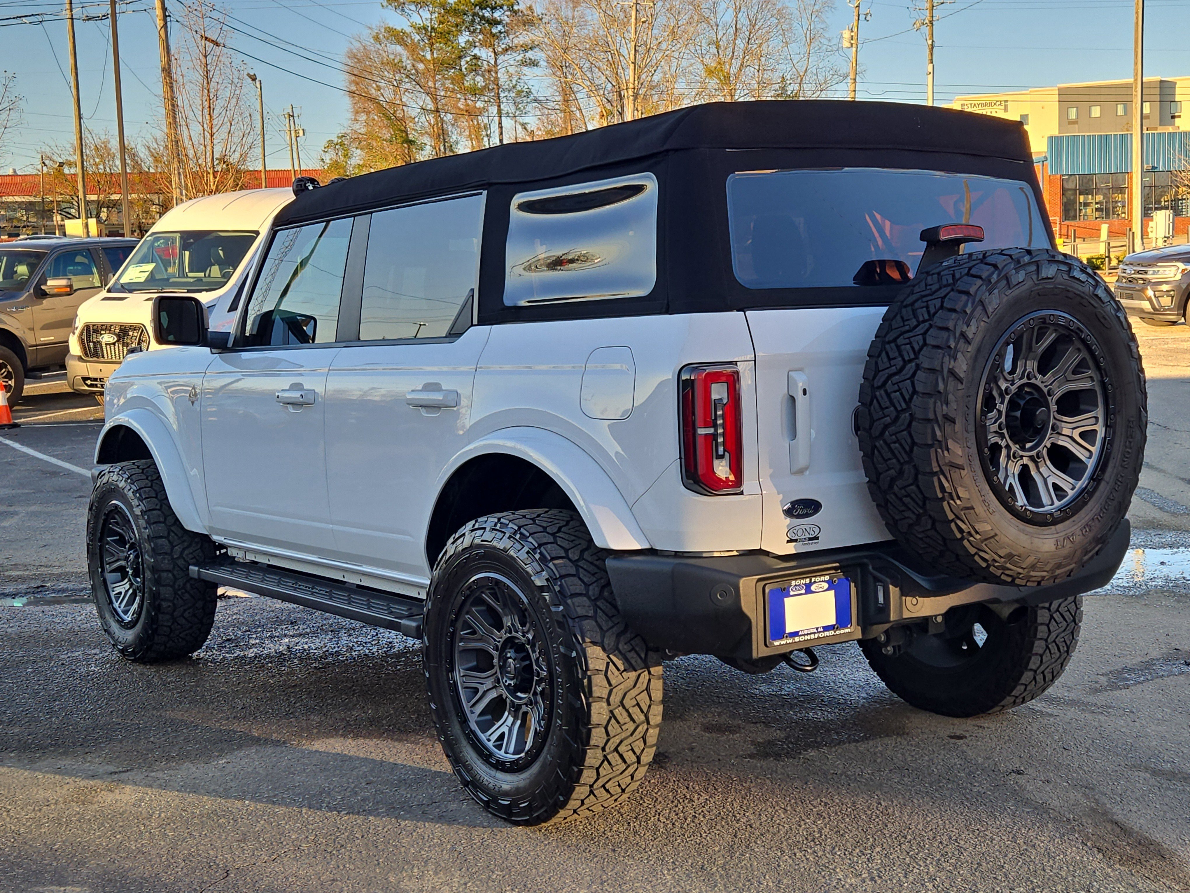 Certified 2023 Ford Bronco Outer Banks image 6