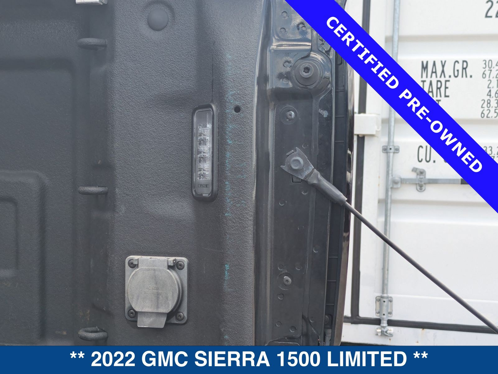 Used 2022 GMC Sierra 1500 SLT w/ SLT Premium Plus Package AWD/4WD image 20
