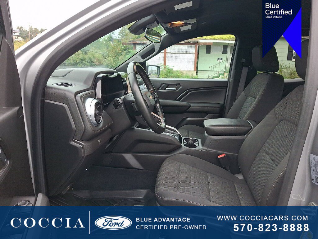 Used 2023 Chevrolet Colorado LT AWD/4WD image 13