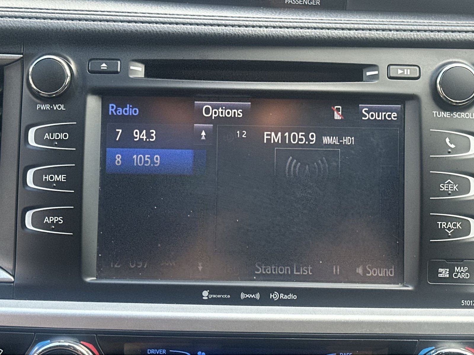 Used 2018 Toyota Highlander XLE AWD/4WD image 26