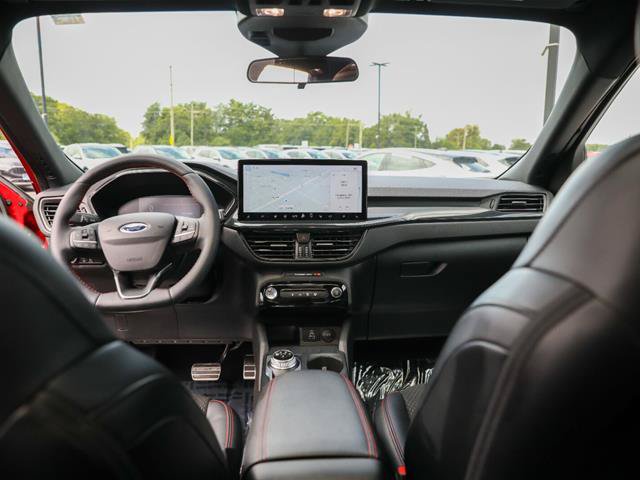 Certified 2024 Ford Escape ST-Line w/ Tech Pack #1 AWD/4WD image 3