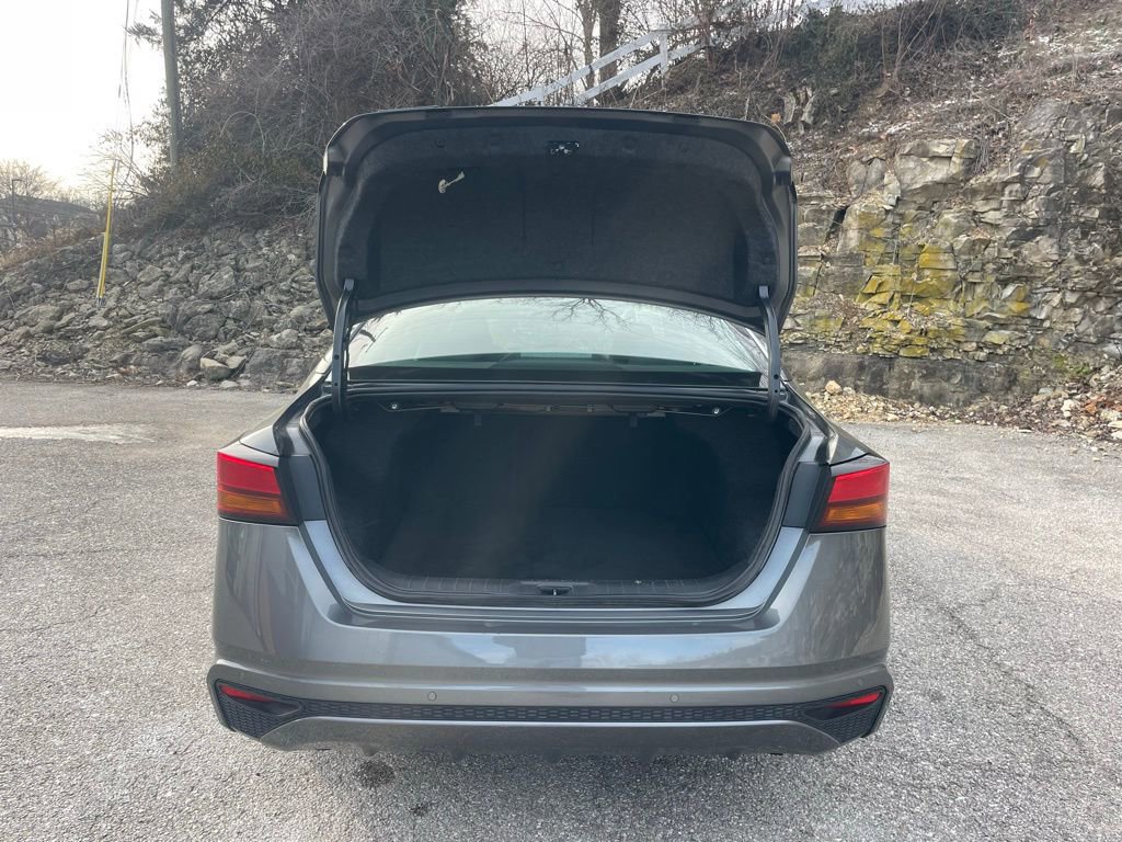 Used 2024 Nissan Altima 2.5 SV image 9