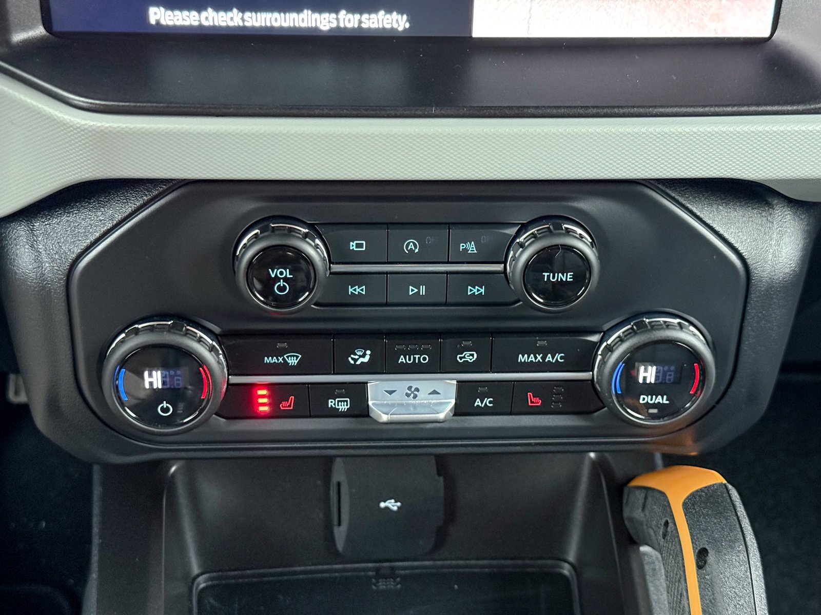 Certified 2023 Ford Bronco Badlands image 25