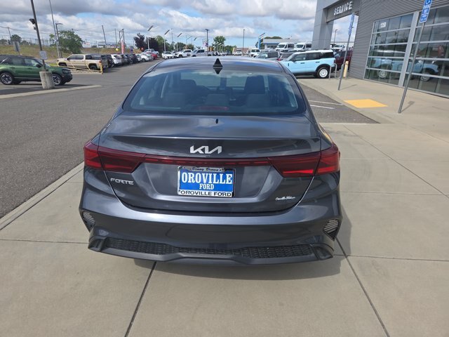Used 2023 Kia Forte LXS FWD image 4