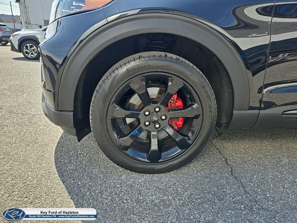 Certified 2023 Ford Explorer ST w/ Equipment Group 401A AWD/4WD image 4