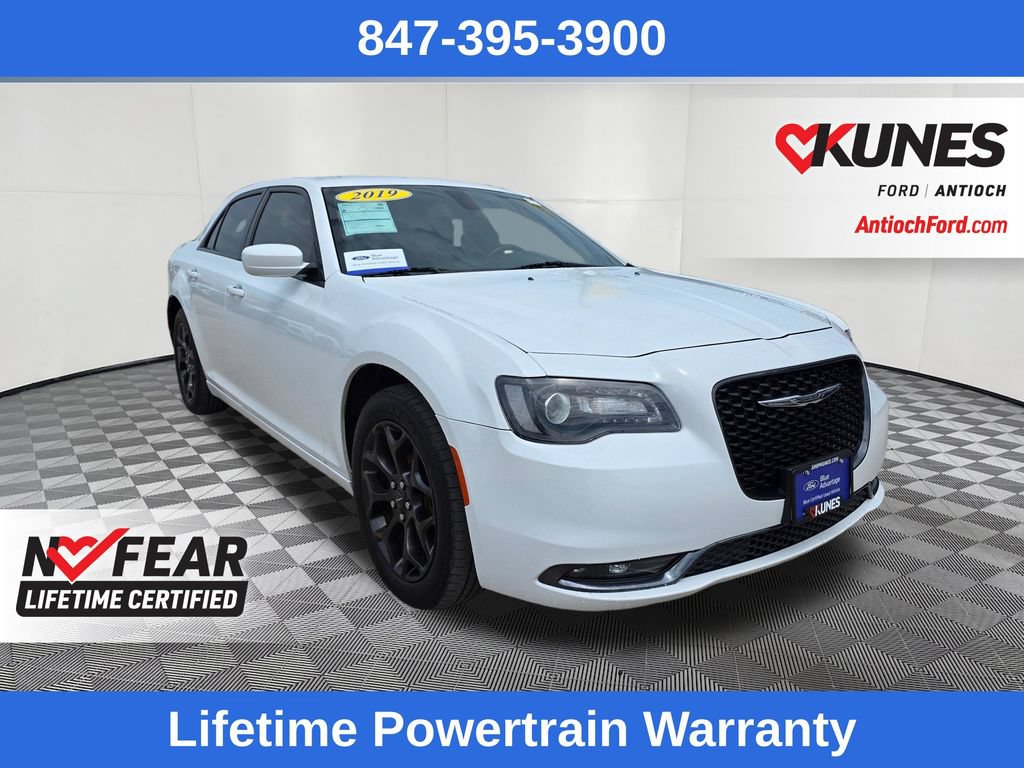 Used 2019 Chrysler 300 S AWD/4WD image 1