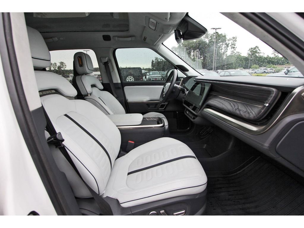 Used 2022 Rivian R1T Adventure AWD/4WD image 24